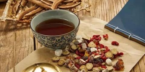 大雪節(jié)氣，煮壺氣血膝安湯，改善膝關(guān)節(jié)疼痛